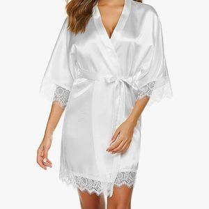 🆕White satin robe
